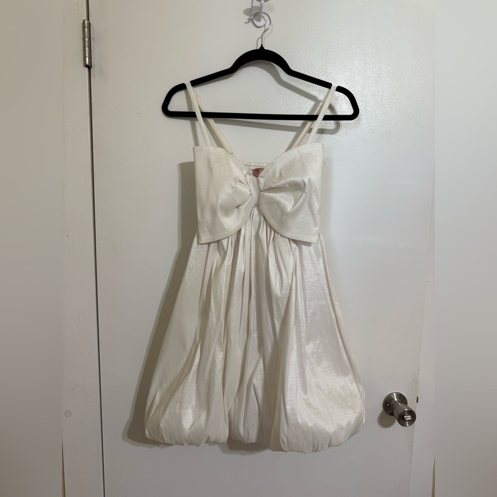 SHOW ME YOUR MUMU white bubble dress